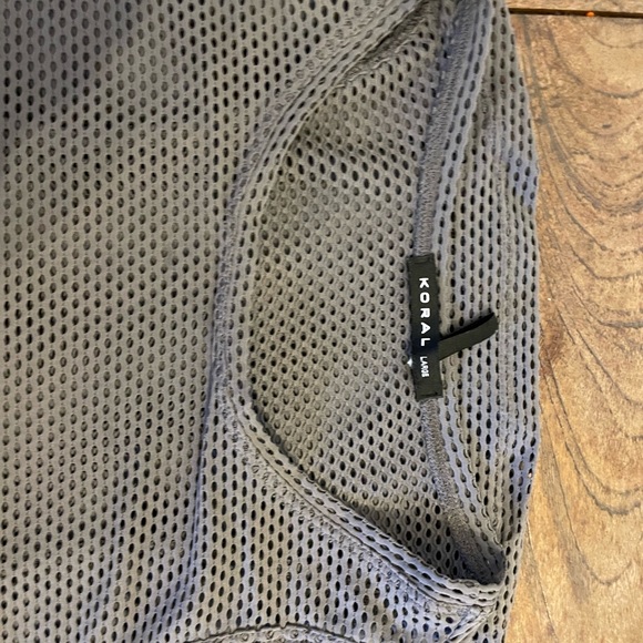 Pilates/BARRE/Yoga KORAL MESH TANK - Picture 3 of 3